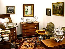 Chamblee Georgia Antique livingroom furniture