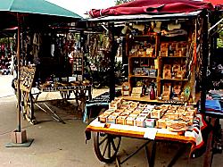 Street Vendor carts of givts